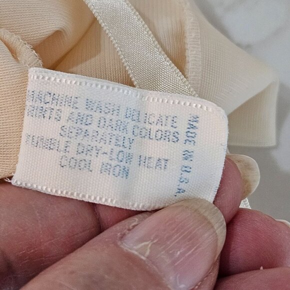 Vintage Vanity Fair Nylon Slip Dress 34 S Beige Made In USA - Picture 5 of 7